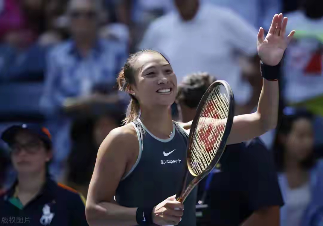 勇士观众热烈欢呼!,阿扎伦卡迎来二十赛季出色发挥赛场气氛高涨的简单介绍 勇士观众热烈欢呼!,阿扎伦卡迎来二十赛季出色发挥赛场气氛高涨的简单介绍