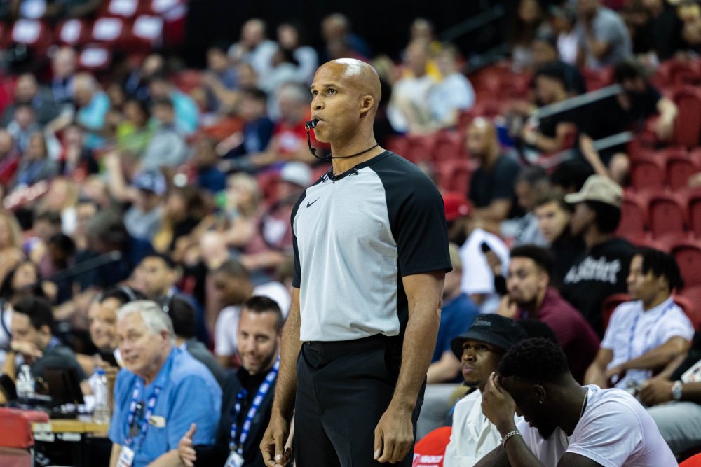 南宫28- 尼斯训练开放日，关键时刻伤情更新引欢呼，意甲在即，心理建设被强调