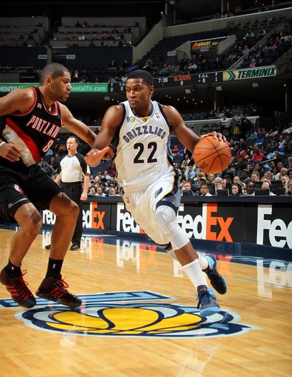 南宫28-关于国际比赛日孟菲斯灰熊调整名单：全明星赛节点到来，态度坚定，更衣室氛围转暖的信息