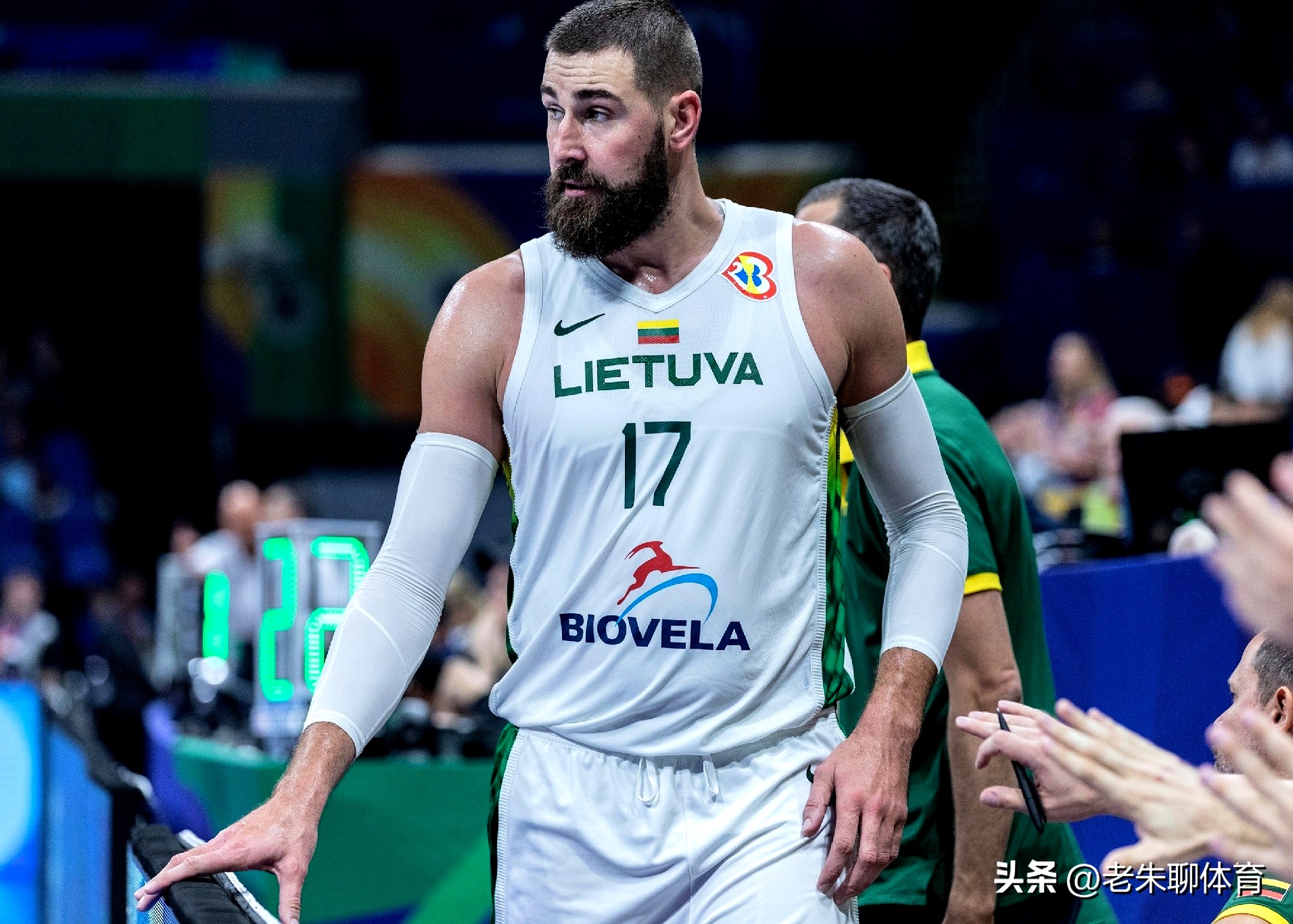 南宫娱乐-包含巴塞罗那清晨更衣室发声，志在欧篮联名次提升，气氛紧张，训练强度明显提升的词条